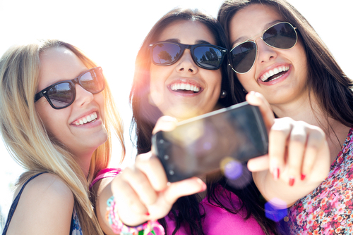 Dehydration & Dry Mouth Are Risks to Your Smile